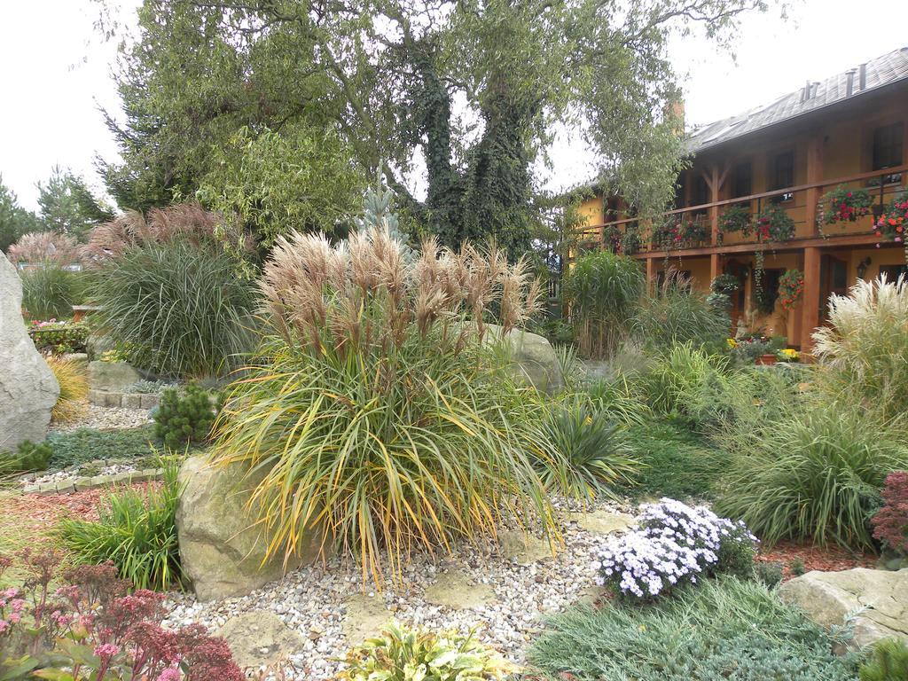 Farma Wenet Villa Broumov Bagian luar foto